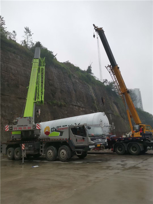 河南“不怕风雨冻”—— 吊车的 “恶劣环境适应” 技术